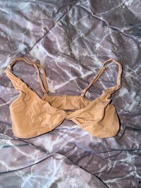 SKIMS Fits Everybody Small Twist front bralette in Ochre